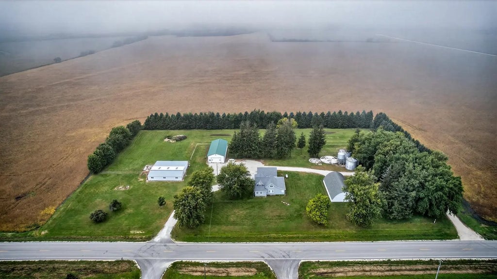 72315 130th Avenue, Blooming Prairie