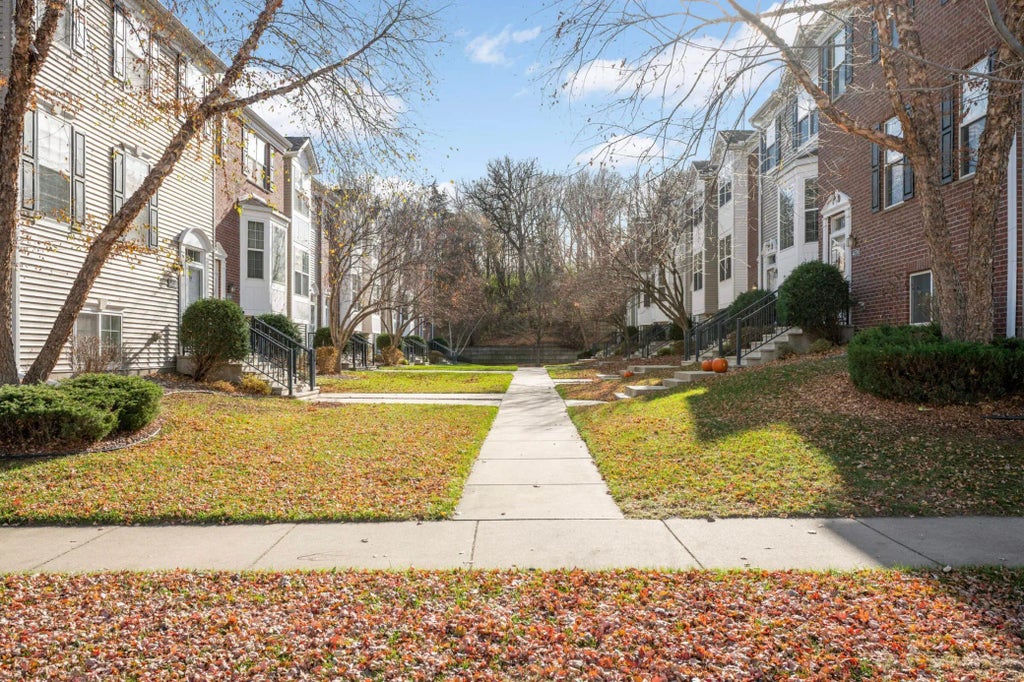 4474 Bulrush Boulevard, Shakopee