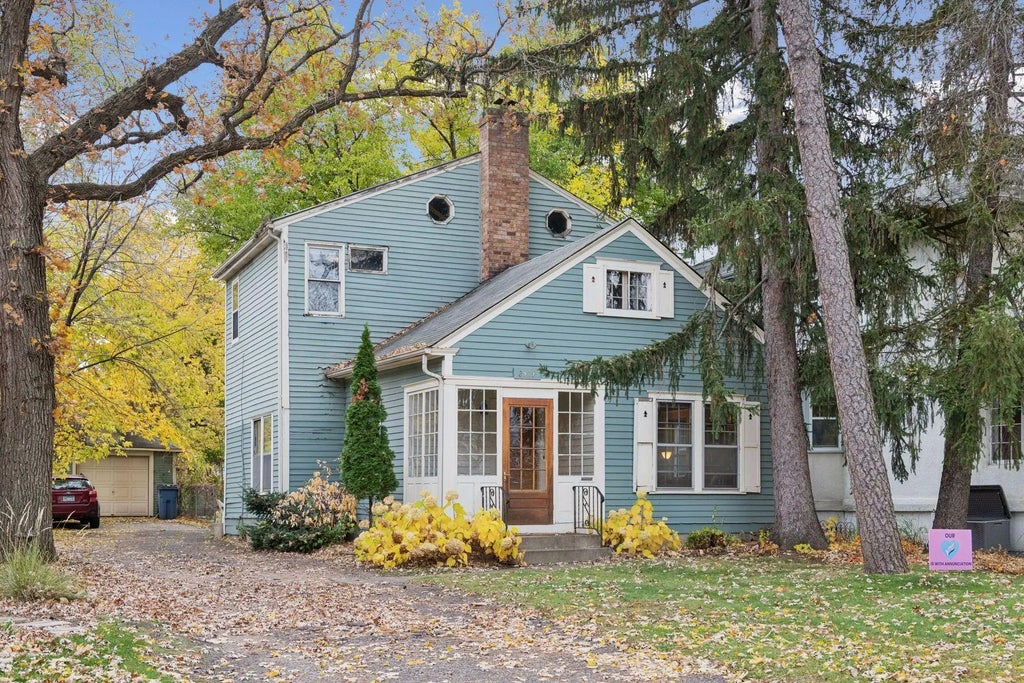 2919 W 43rd Street, Minneapolis