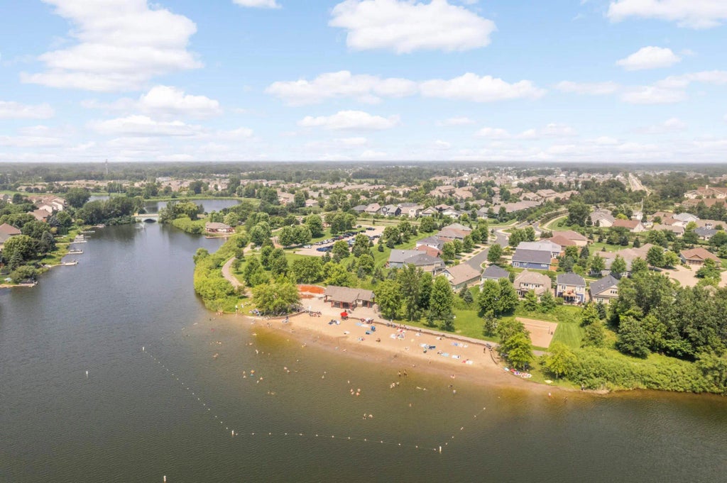 12175 Vermillion Street Ne G, Blaine