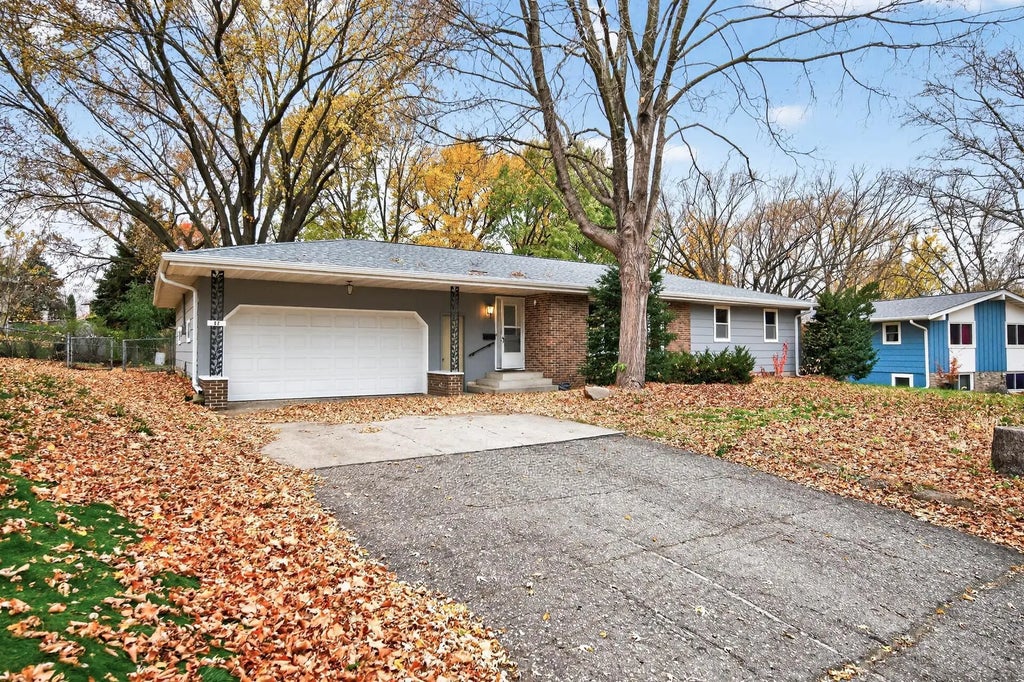 17 Jefferson Drive, Northfield