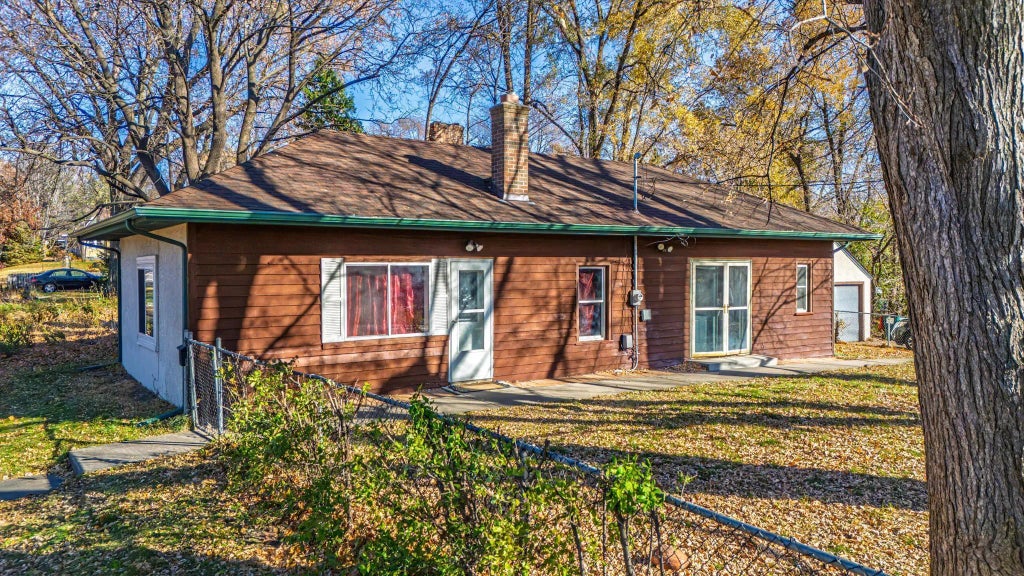 3905 Reservoir Boulevard, Columbia Heights