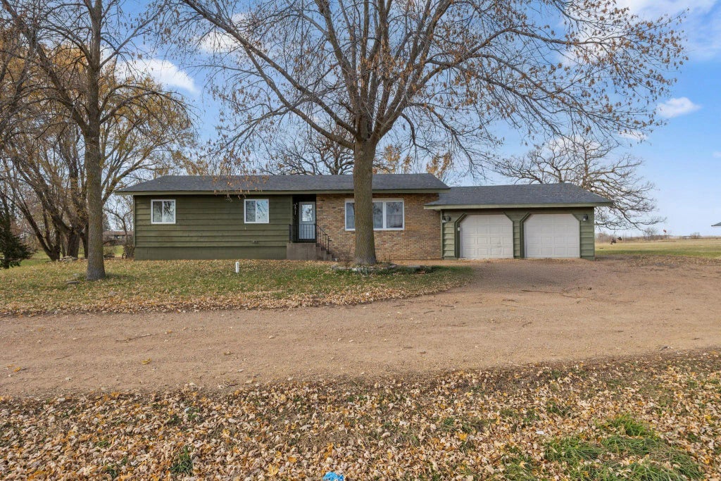 3378 230th Street, Winsted Twp