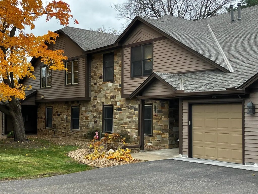 10754 Toledo Court, Bloomington