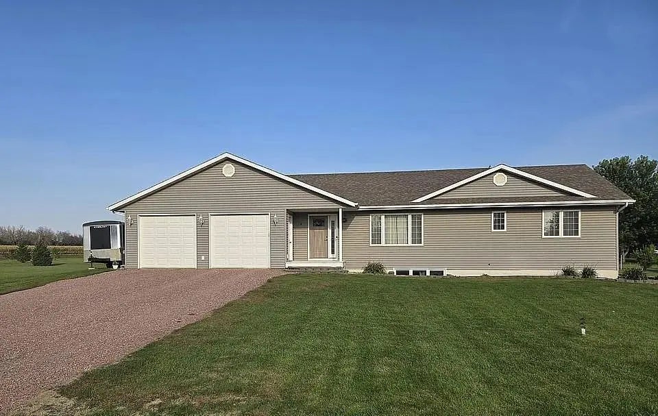 408 Ludlow Avenue, Rushmore