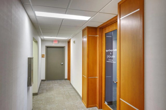 7300 France Avenue S 301, Edina