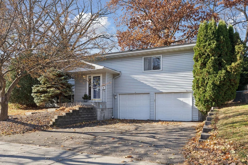 1213 Smith Avenue S, West St Paul