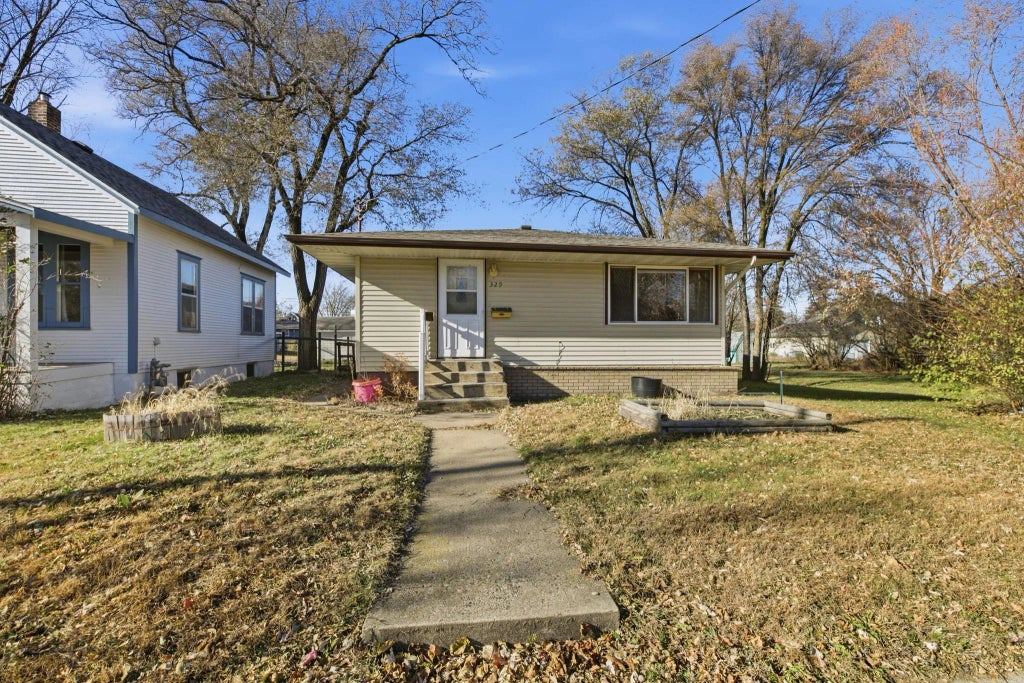 329 25th Avenue N, Saint Cloud