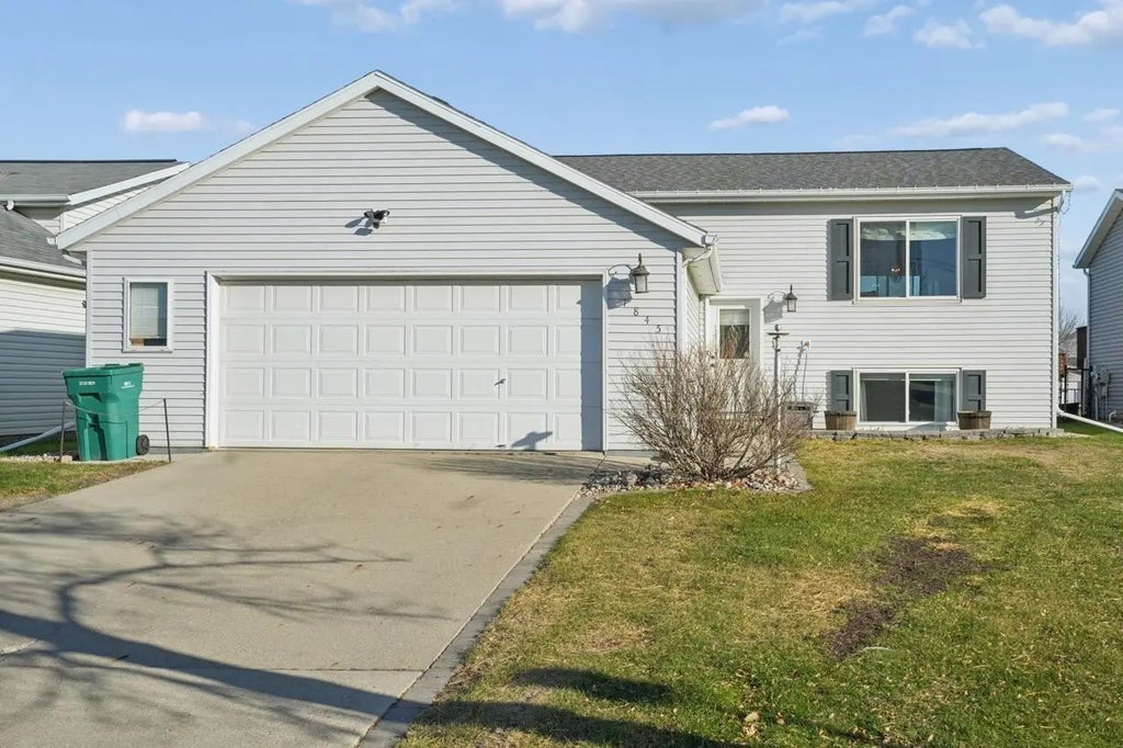 1845 Huntington Court, West Fargo