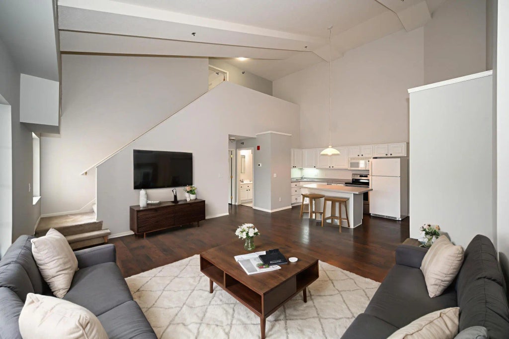 2010 11th Avenue Se C, Rochester