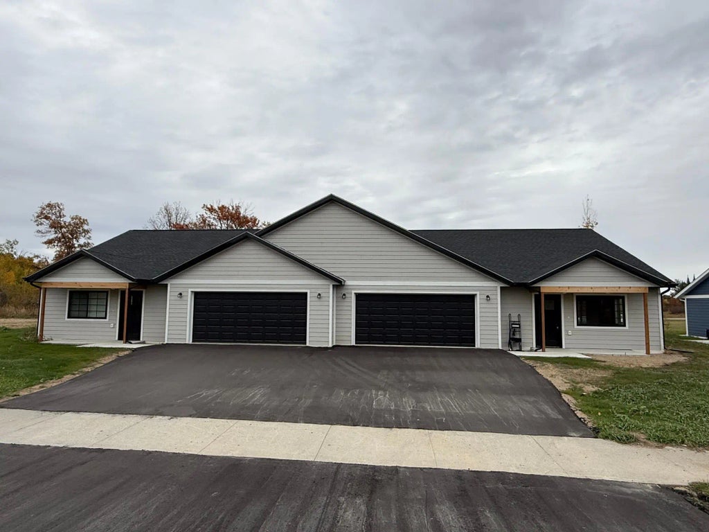 6809 Hamilton Park Nw 11, Bemidji