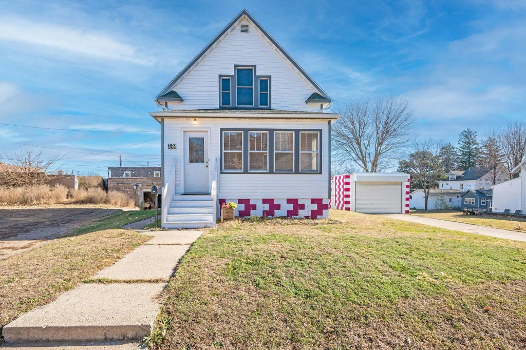 209 S Main Street, Fairmont