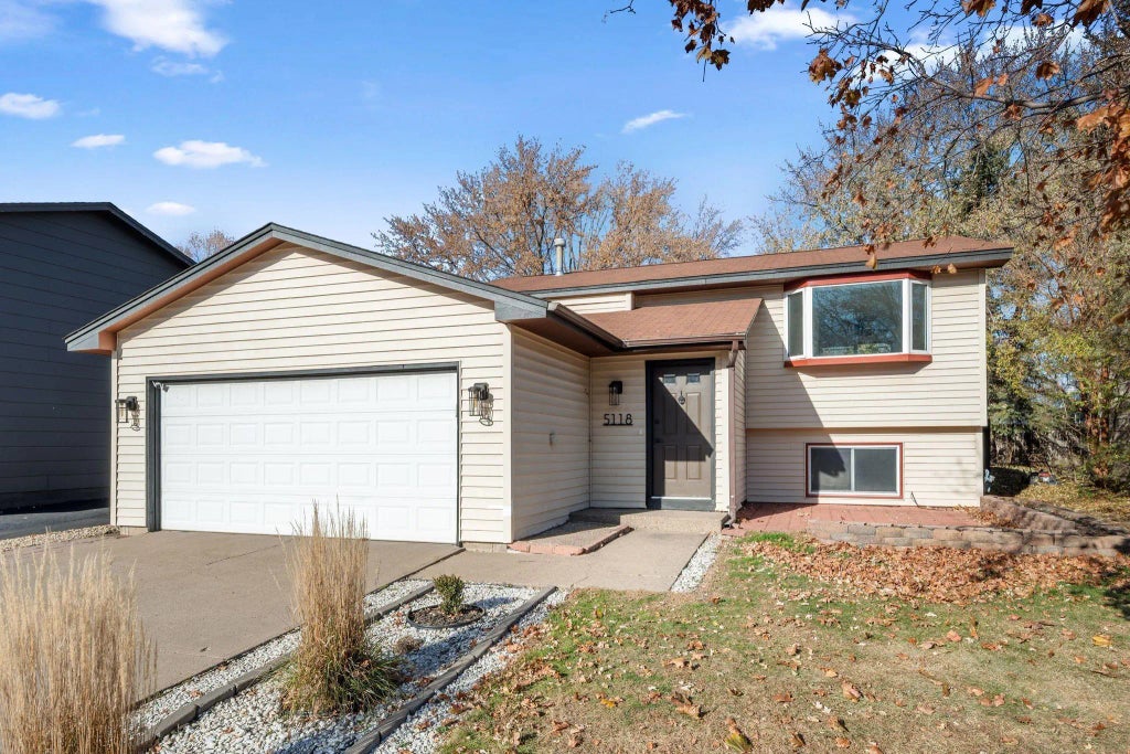 5118 Angeline Avenue N, Crystal