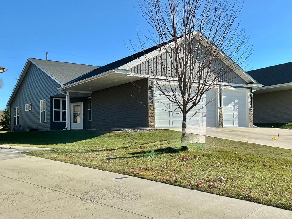 2022 Longhorn Lane, Buffalo