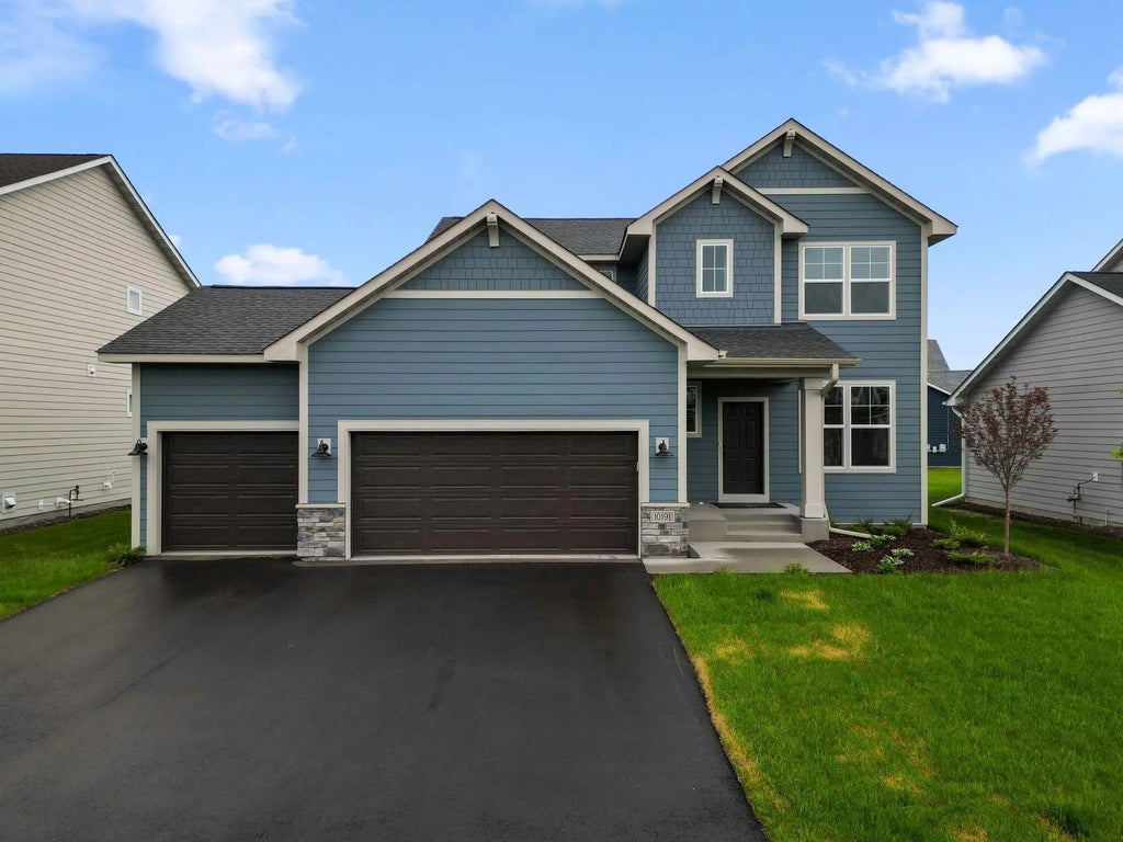 10191 Arrowwood Path, Woodbury