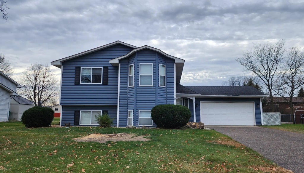 7017 Setzler Parkway, Brooklyn Park