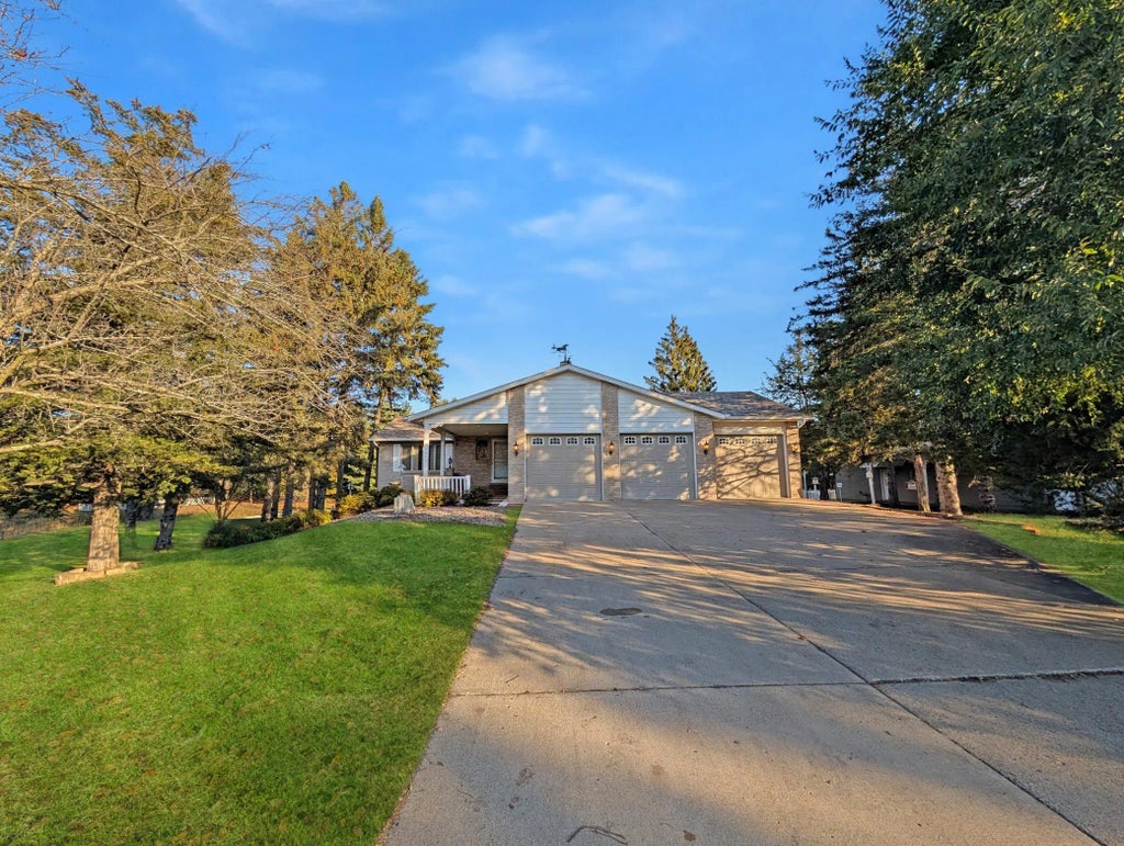 3695 174th Lane Nw, Andover