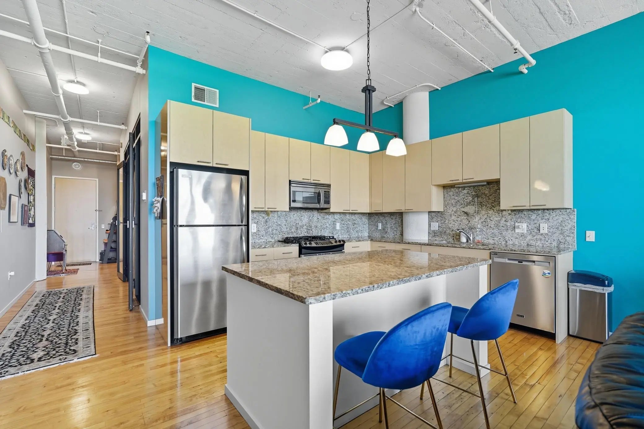 Photo of Listing #6818749