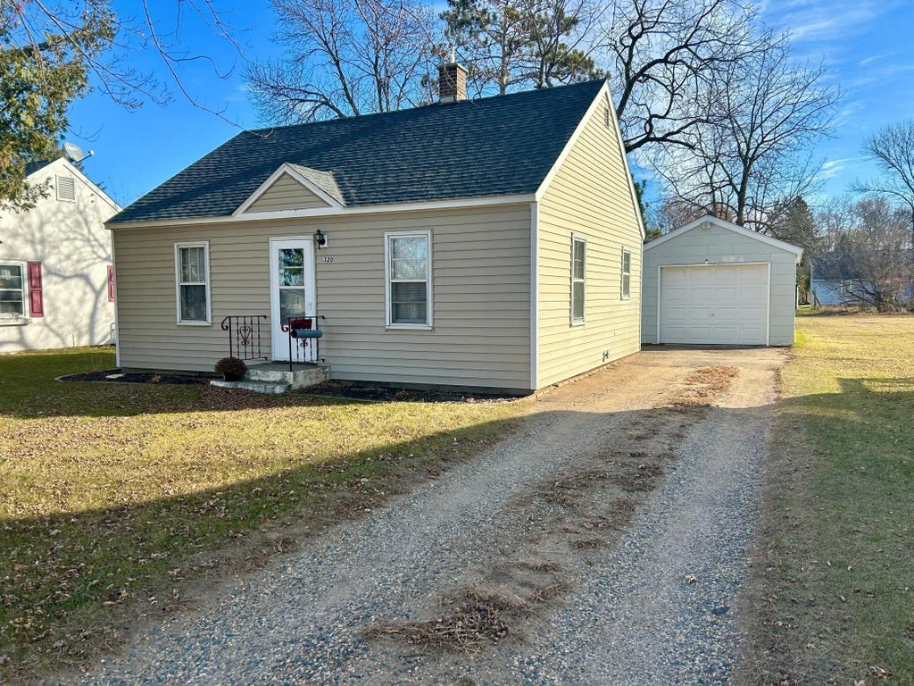 320 3rd Street Nw, Wadena