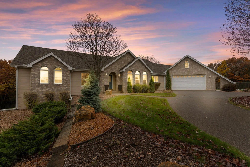 16251 Andrie Street Nw, Ramsey