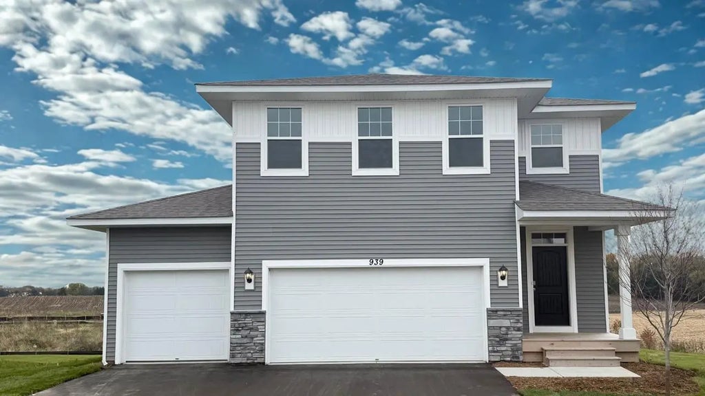 939 Redfield Circle, Delano