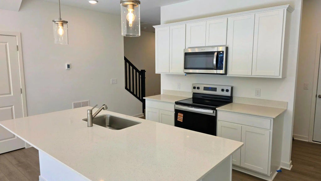 4743 Airlake Drive, Woodbury