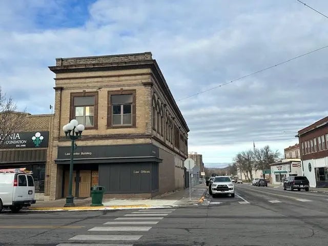 301 Chestnut Street, Virginia