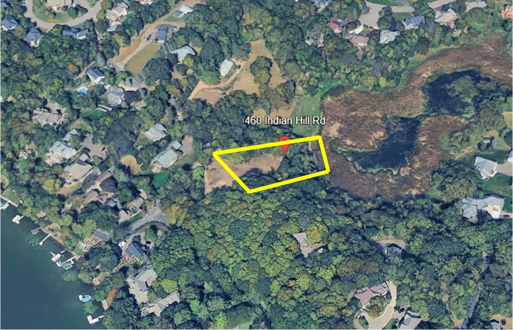 460 Indian Hill Road, Chanhassen