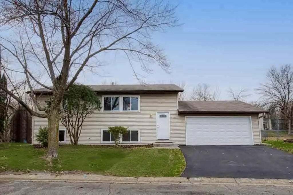 4429 Slater Road, Eagan