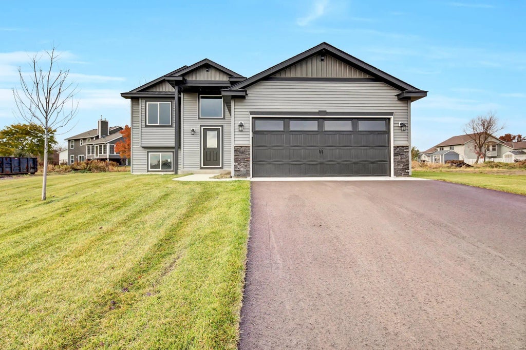 1319 Jasmine Lane Ne, Saint Joseph