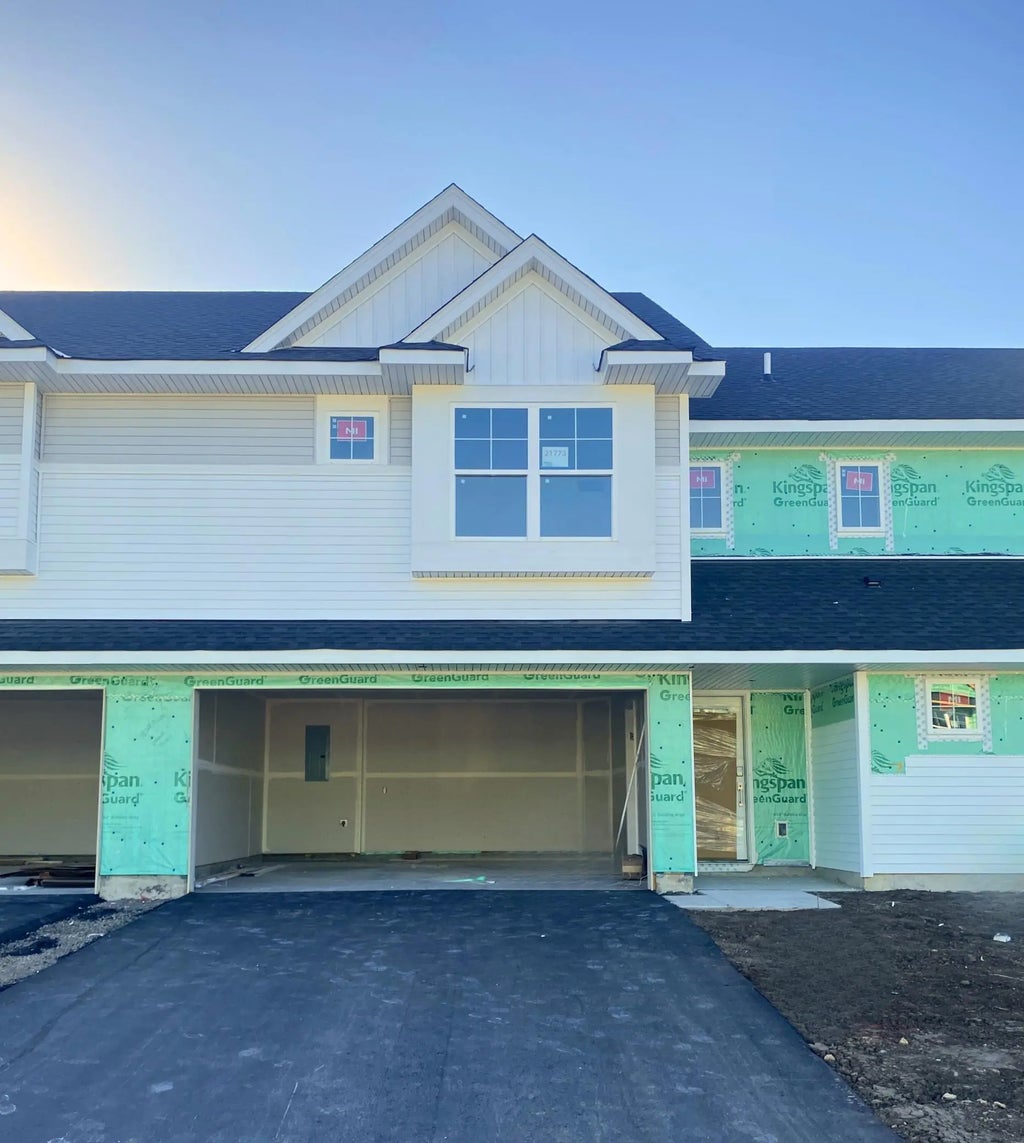 21773 Lilac Drive, Farmington