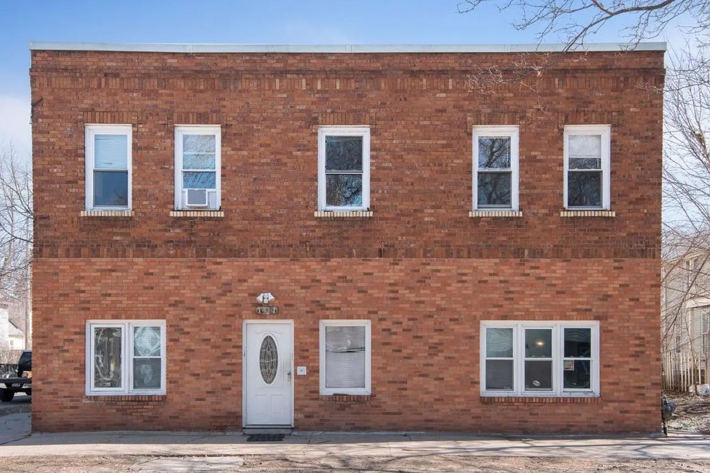 1431 Jefferson Street Ne #4, Minneapolis