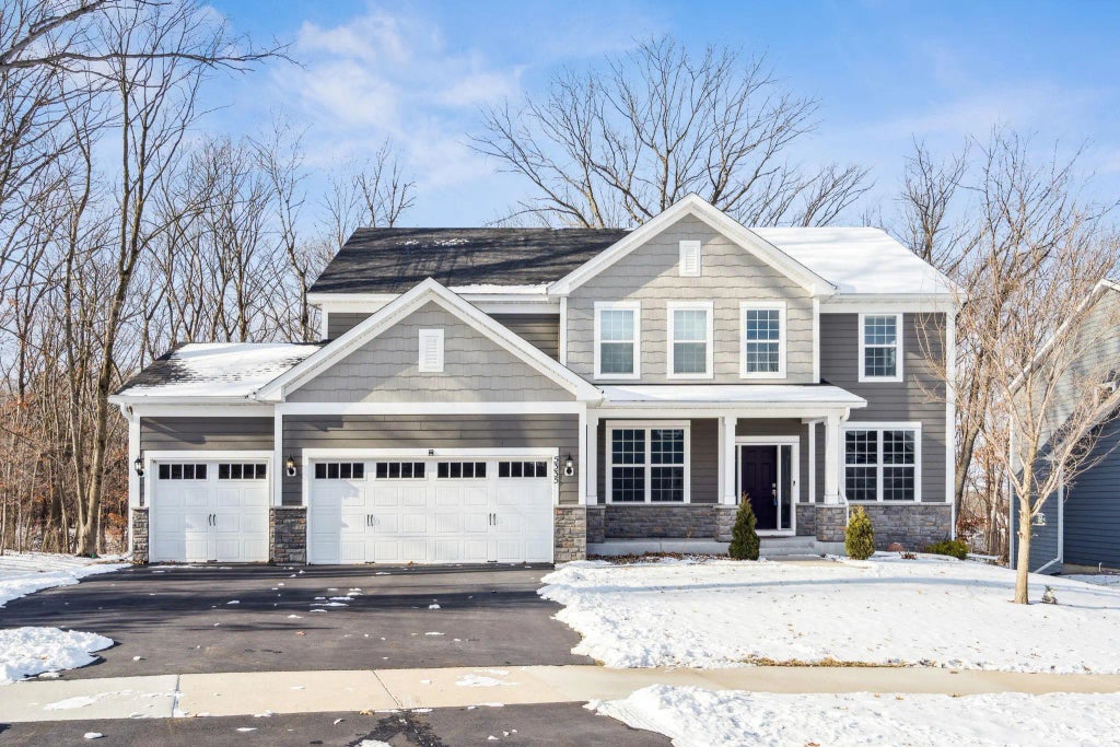 5335 Fountain Lane N, Plymouth