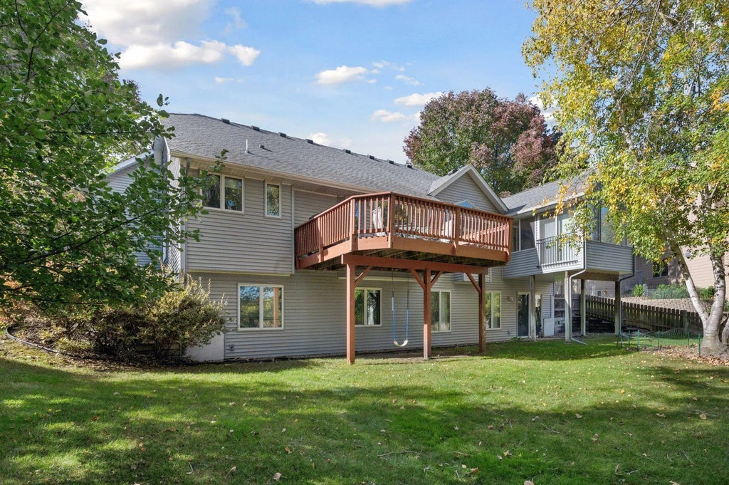 4950 Valley Forge Lane N, Plymouth