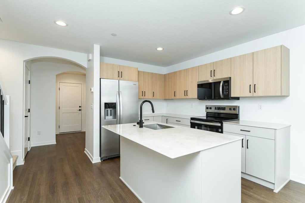 1117 Century Village Lane Ne, Rochester