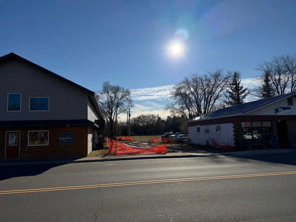 317 W 5th Avenue, Minong