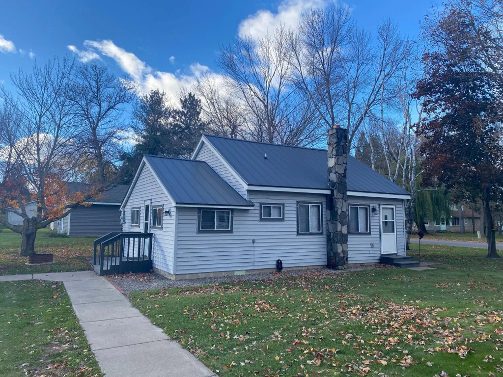 202 E Rutherford Street, Ogilvie