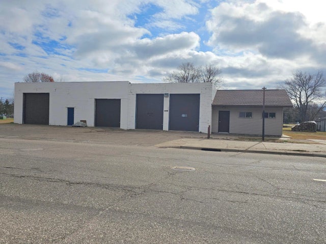 315 Main Street W, Onamia