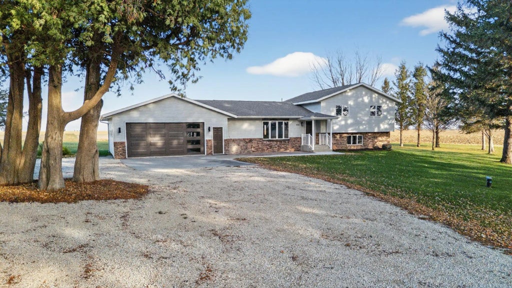 15158 241st Avenue, Bristol Twp