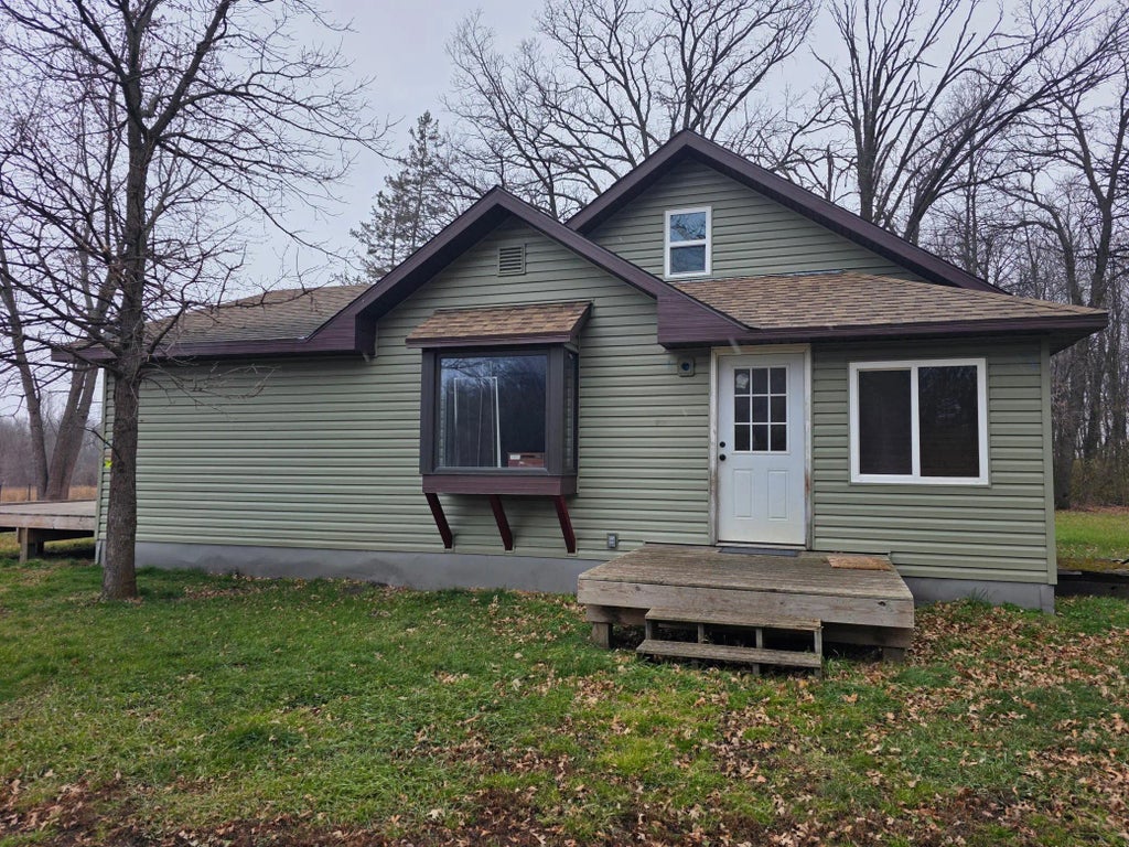 2113 210th Street, Mahnomen