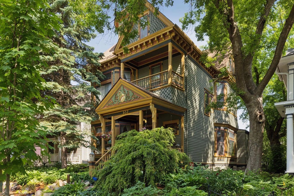 957 Ashland Avenue, Saint Paul
