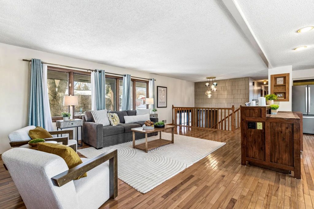 3301 Edgemere Avenue, Saint Anthony
