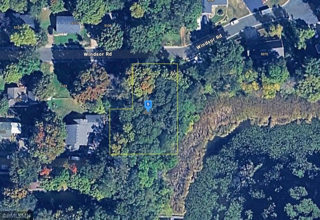 5103 Windsor Road, Mound