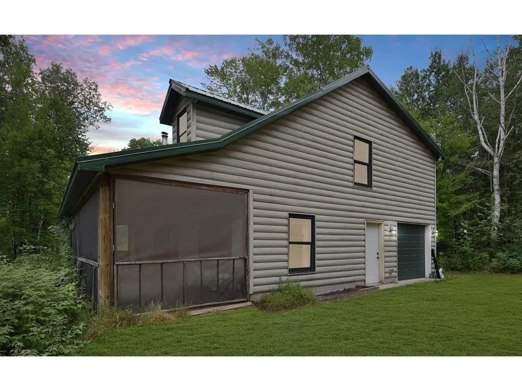 4926 Iroquois Loop, Meadowbrook Twp