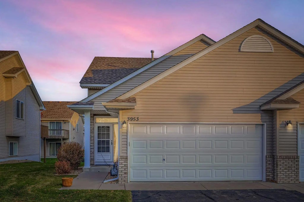 3953 124th Avenue Nw, Coon Rapids