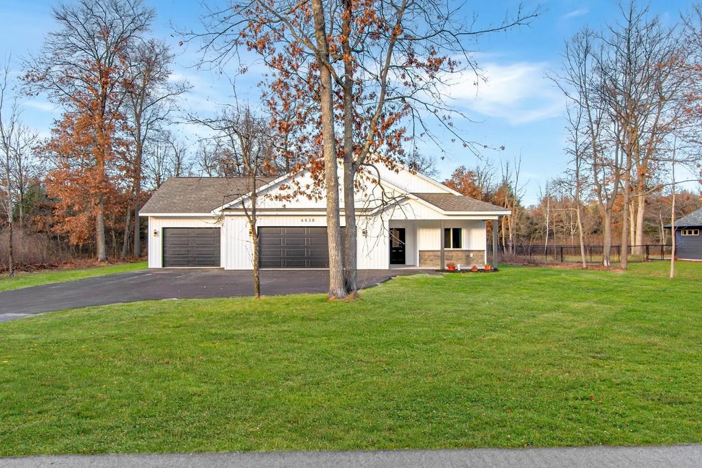 4638 Cedar Scenic Road, Baxter