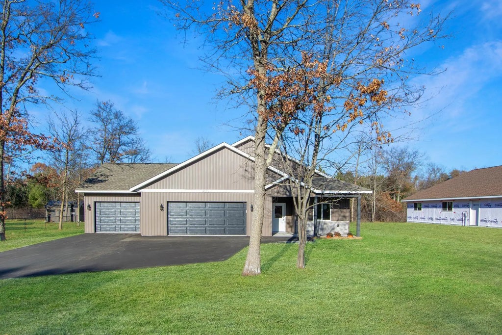 4680 Cedar Scenic Road, Baxter