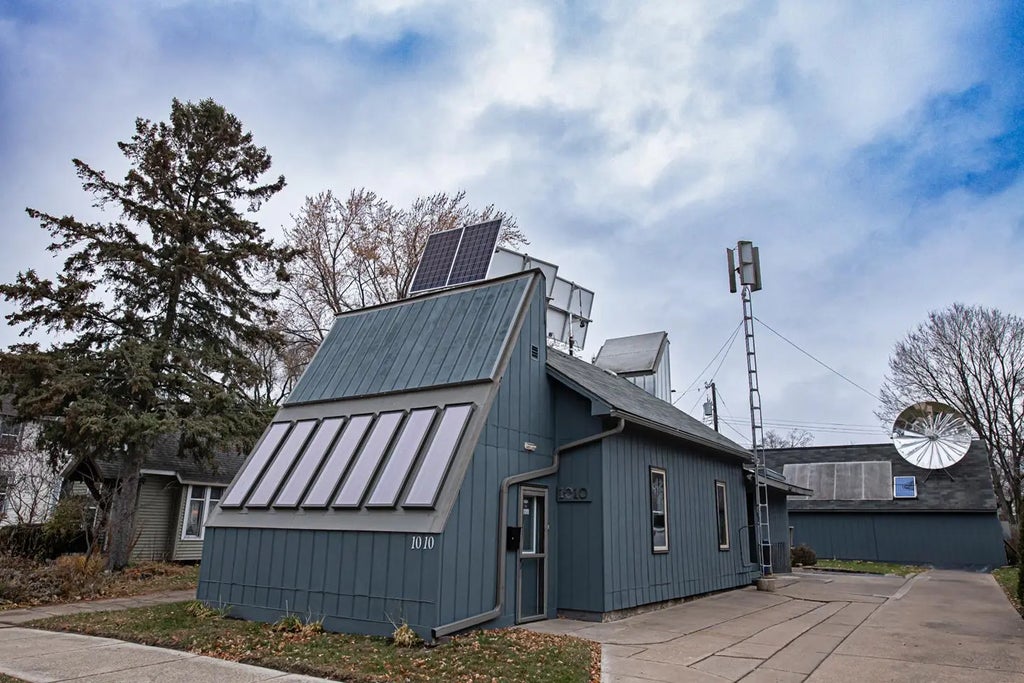 1010 W Wabasha Street, Winona