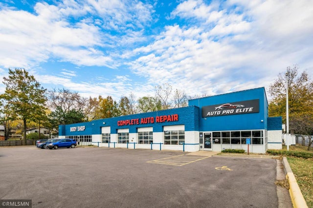 8443 University Avenue Ne, Spring Lake Park