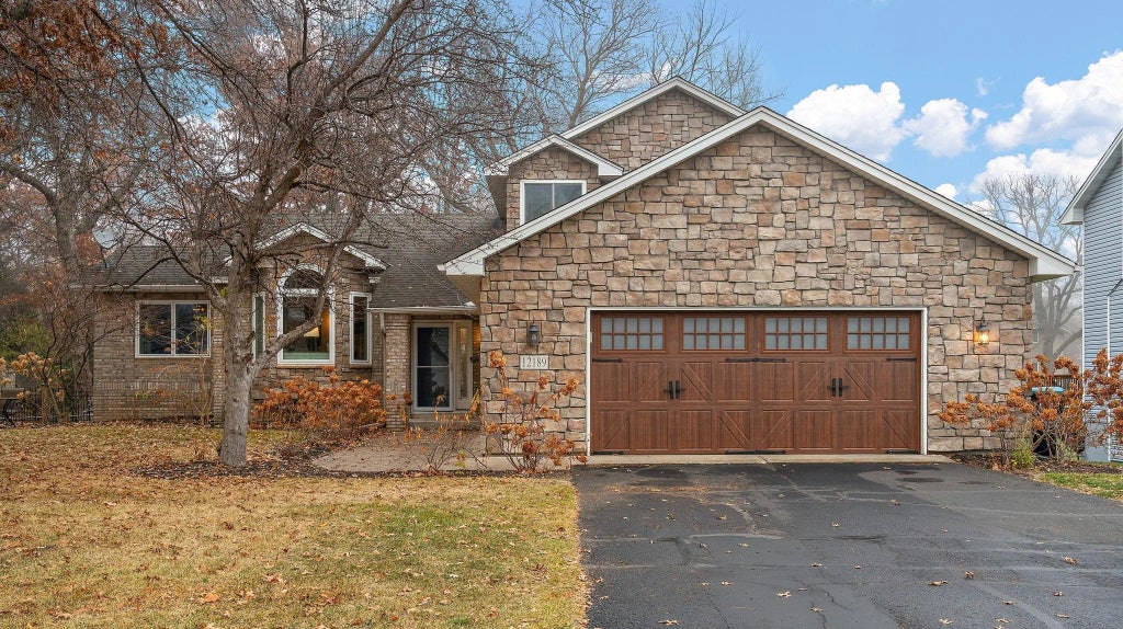 12189 Lily Street Nw, Coon Rapids
